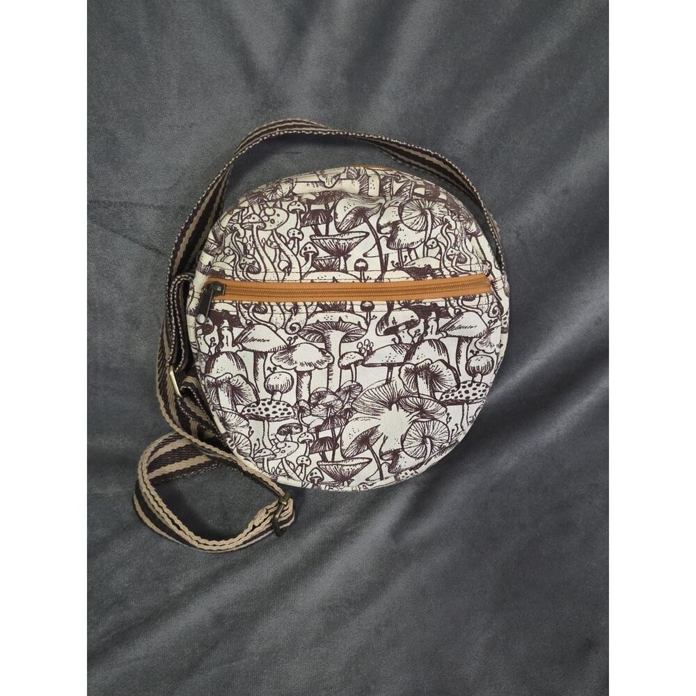 Lakhays Boho Retro Round Crossbody Bag Purse Mushroom Print Brown 100% Cotton